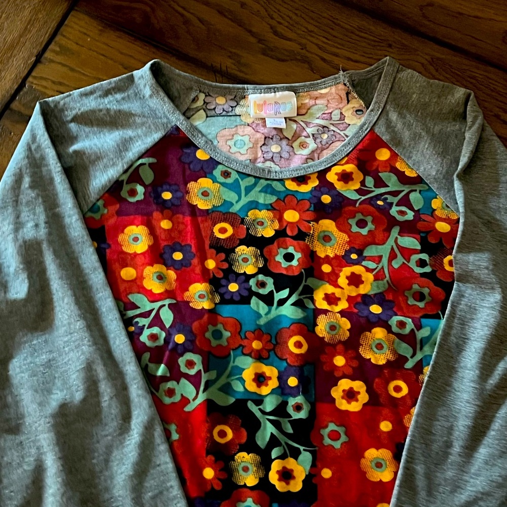 NWT LuLaRoe 3/4 Sleeve Top